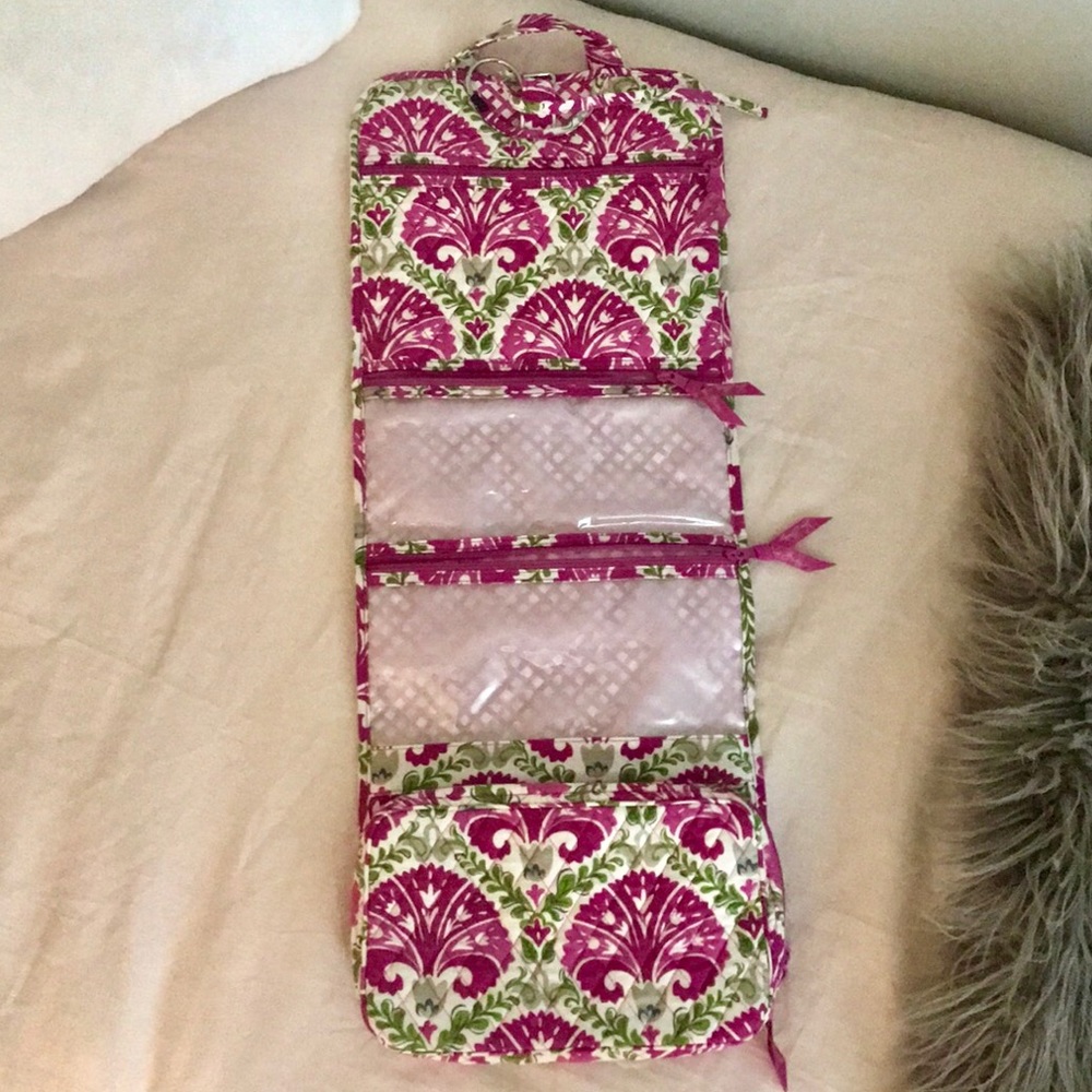 Vera Bradley portable, hanging jewelry holder